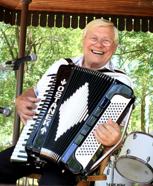 Walter Ostanek performing in 2011